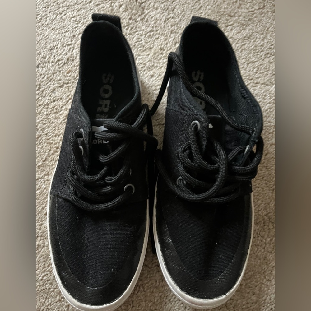 Sorel Black Casual Shoes. EUC. Worn only once or twice. Size 7. Great sneakers!